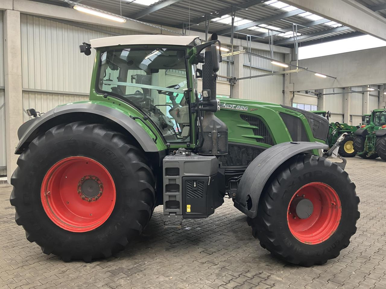 Fendt 826 Vario ProfiPlus - Tractor: afbeelding 4 Fendt 826 Vario ProfiPlus - Tractor: afbeelding 4
