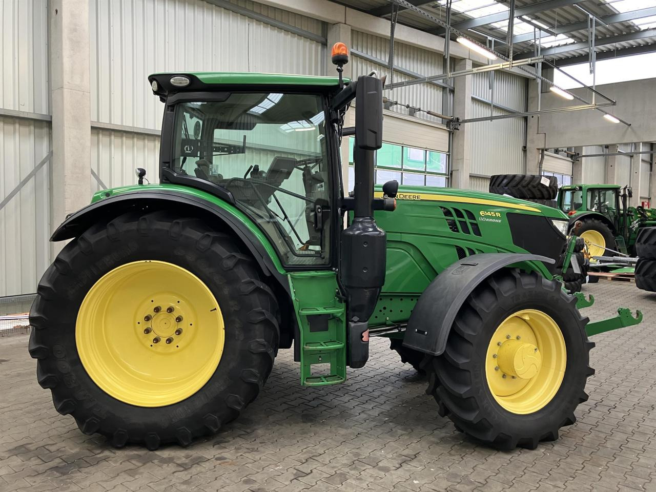 John Deere 6145R - Tractor: afbeelding 4 John Deere 6145R - Tractor: afbeelding 4