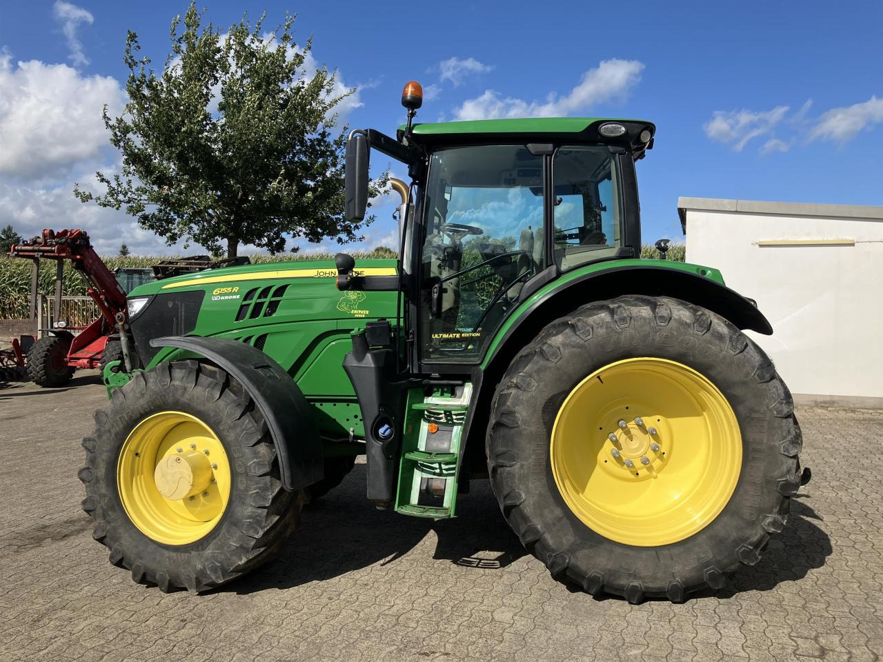 John Deere 6155R - Tractor: afbeelding 1 John Deere 6155R - Tractor: afbeelding 1