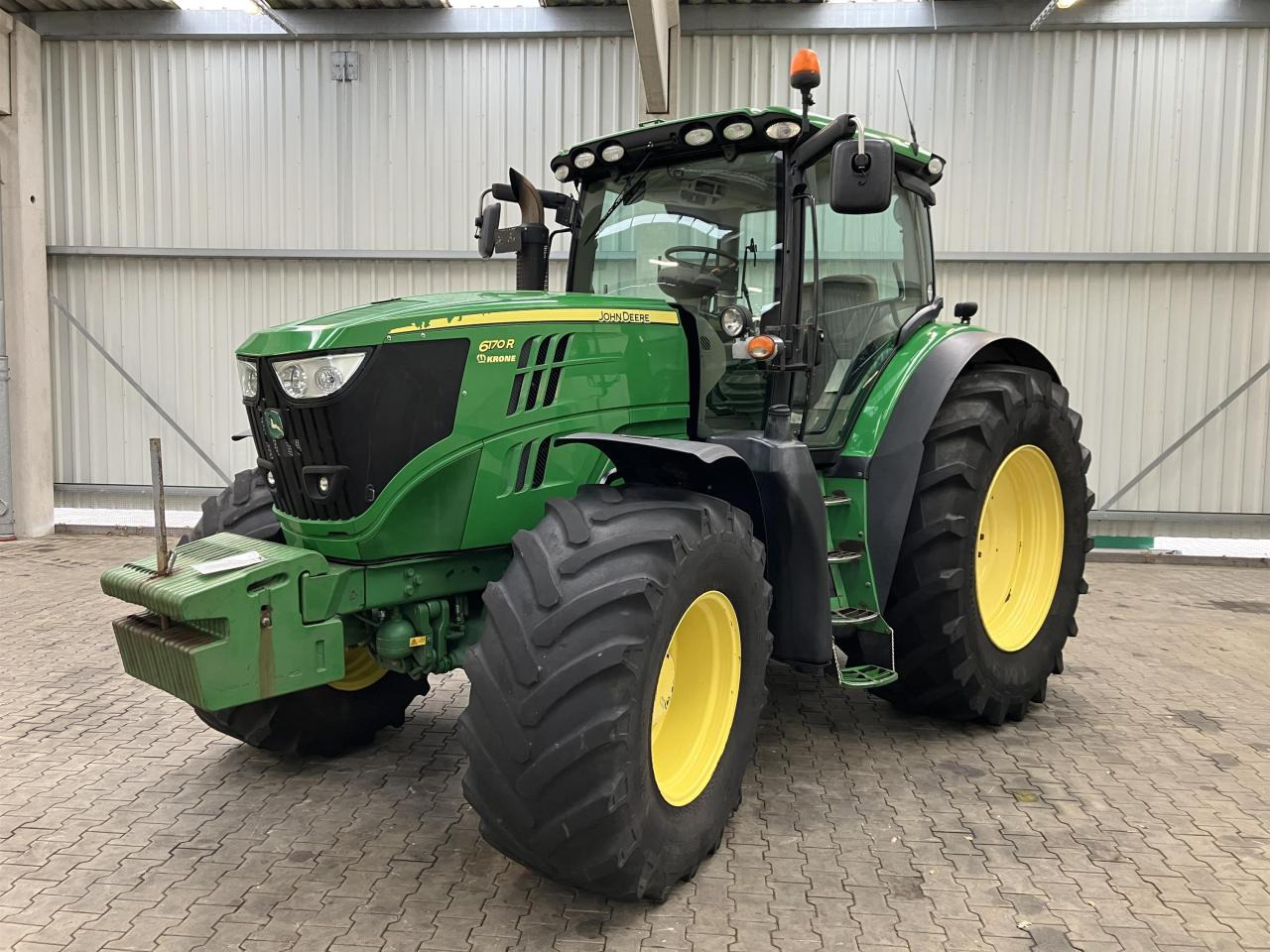 John Deere 6170R - Tractor: afbeelding 1 John Deere 6170R - Tractor: afbeelding 1