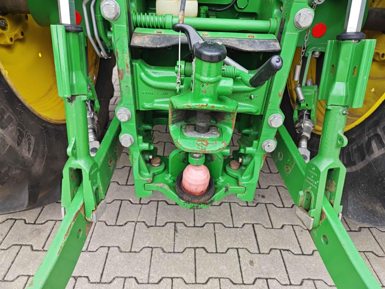 Tractor John Deere 6215R: afbeelding 14