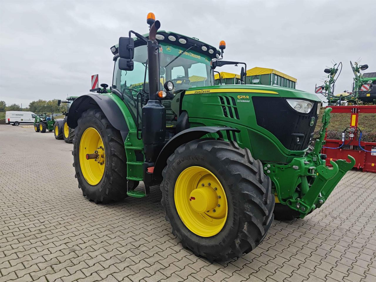 Tractor John Deere 6215R: afbeelding 7