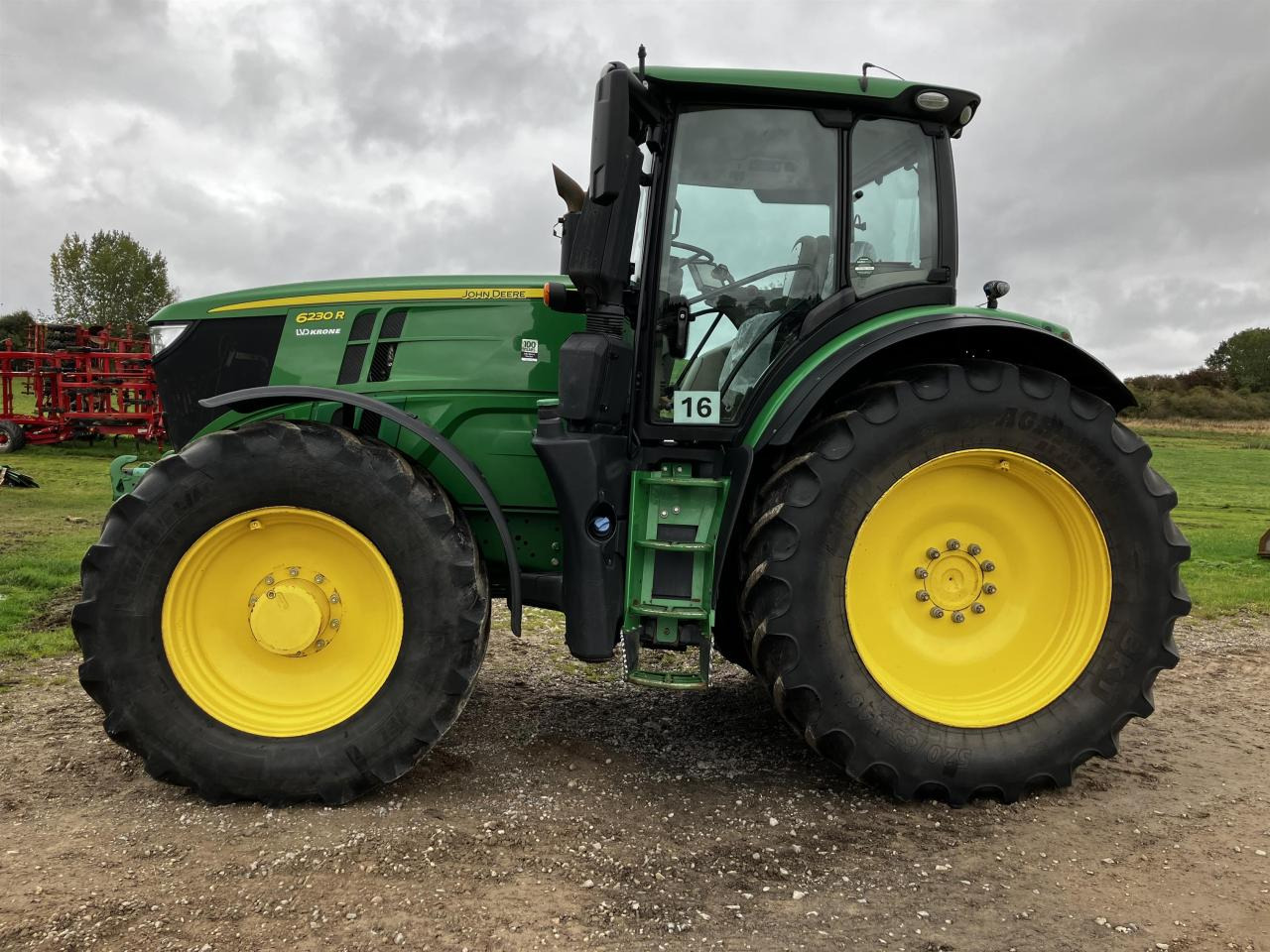John Deere 6230R - Tractor: afbeelding 1 John Deere 6230R - Tractor: afbeelding 1