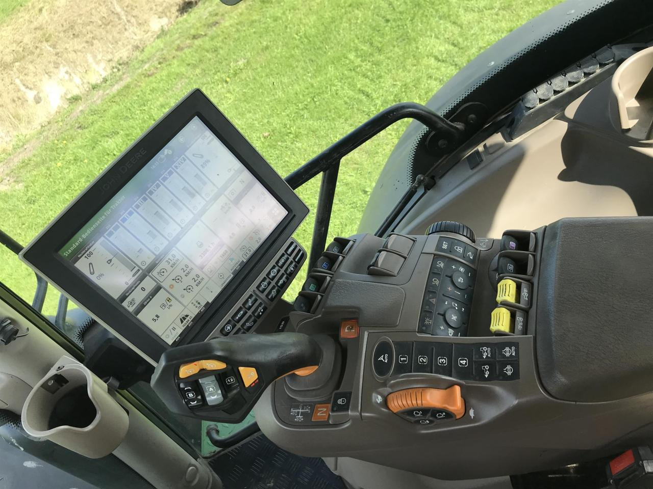 Tractor John Deere 6250R: afbeelding 9
