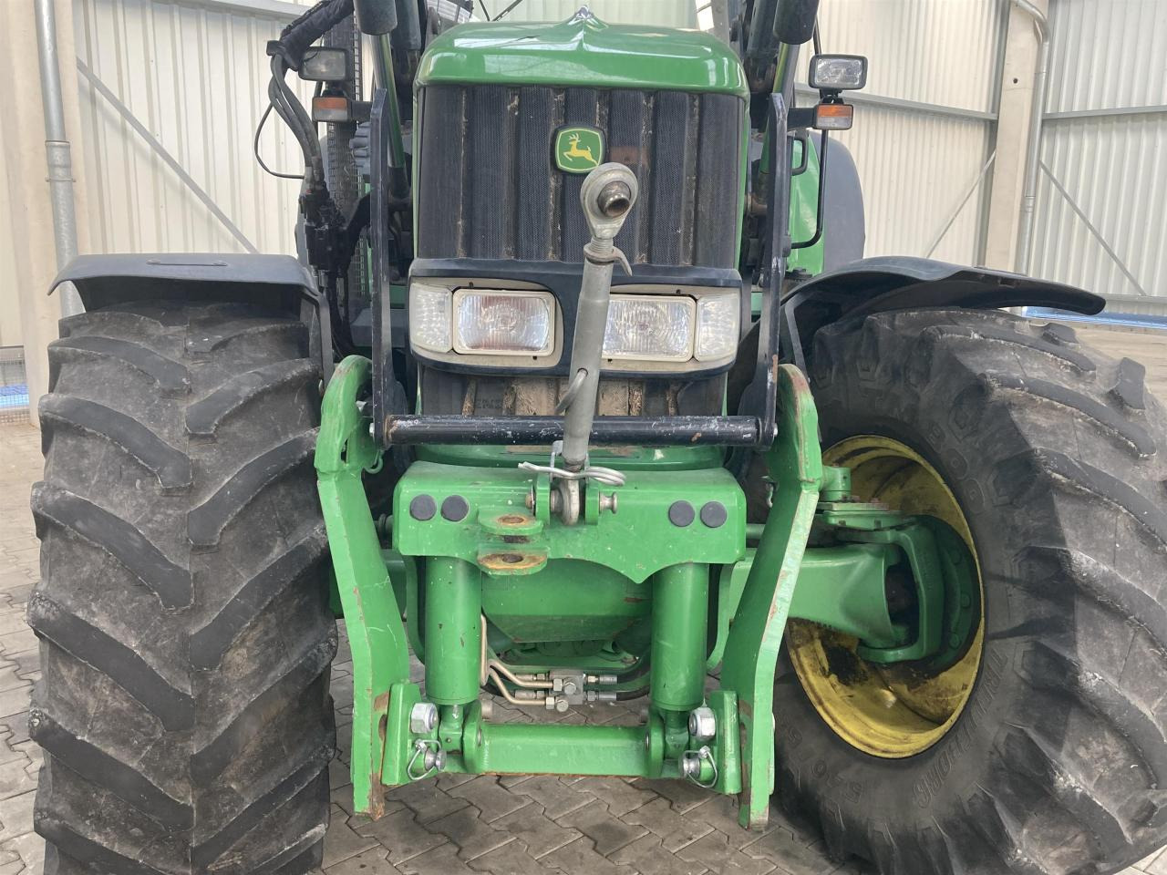 John Deere 6830 Plus - Tractor: afbeelding 4 John Deere 6830 Plus - Tractor: afbeelding 4