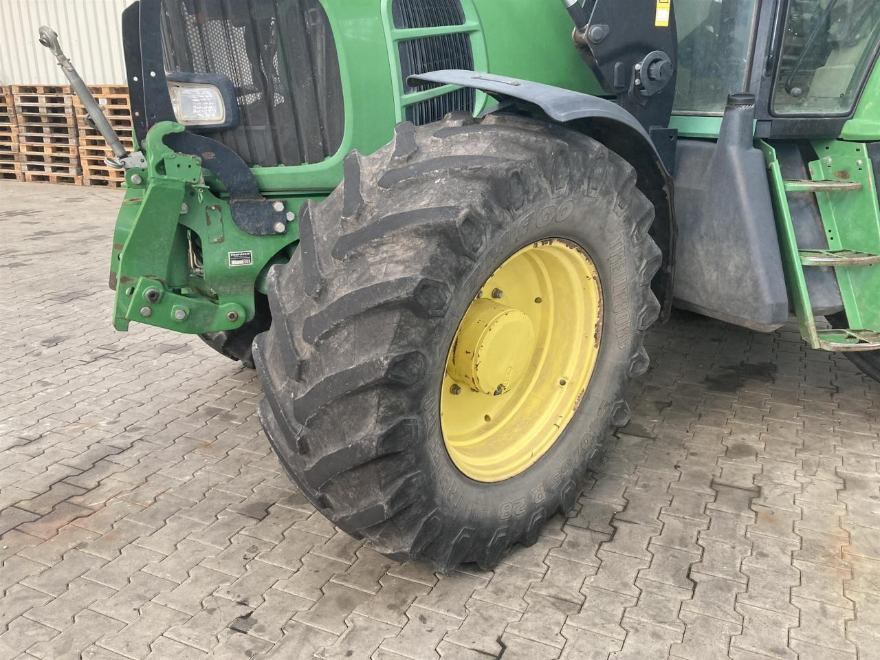 John Deere 6830 Plus - Tractor: afbeelding 2 John Deere 6830 Plus - Tractor: afbeelding 2