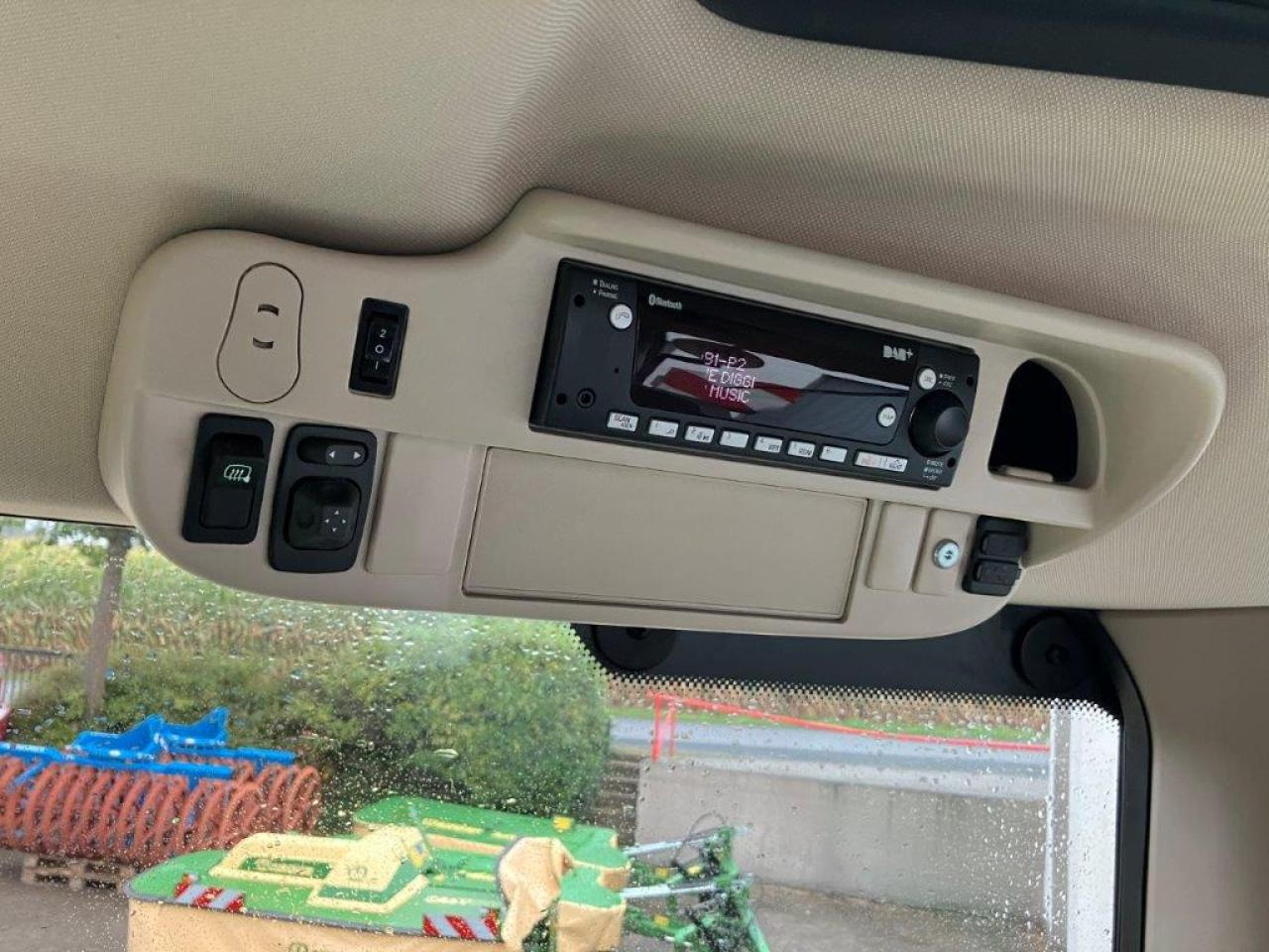 Tractor John Deere 6R 250: afbeelding 9 Tractor John Deere 6R 250: afbeelding 9