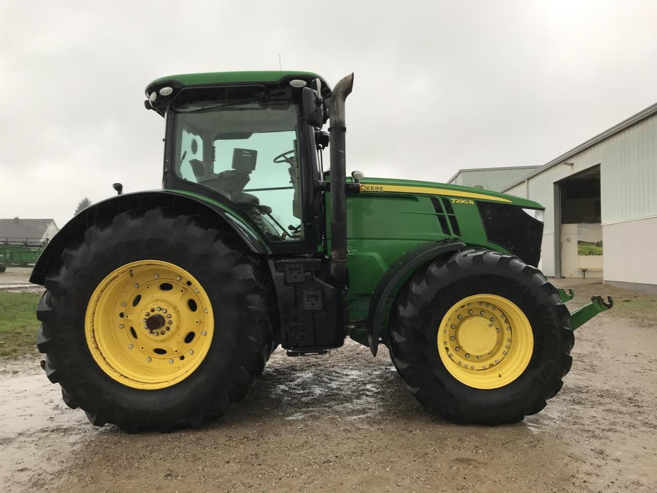 John Deere 7290R - Tractor: afbeelding 2 John Deere 7290R - Tractor: afbeelding 2
