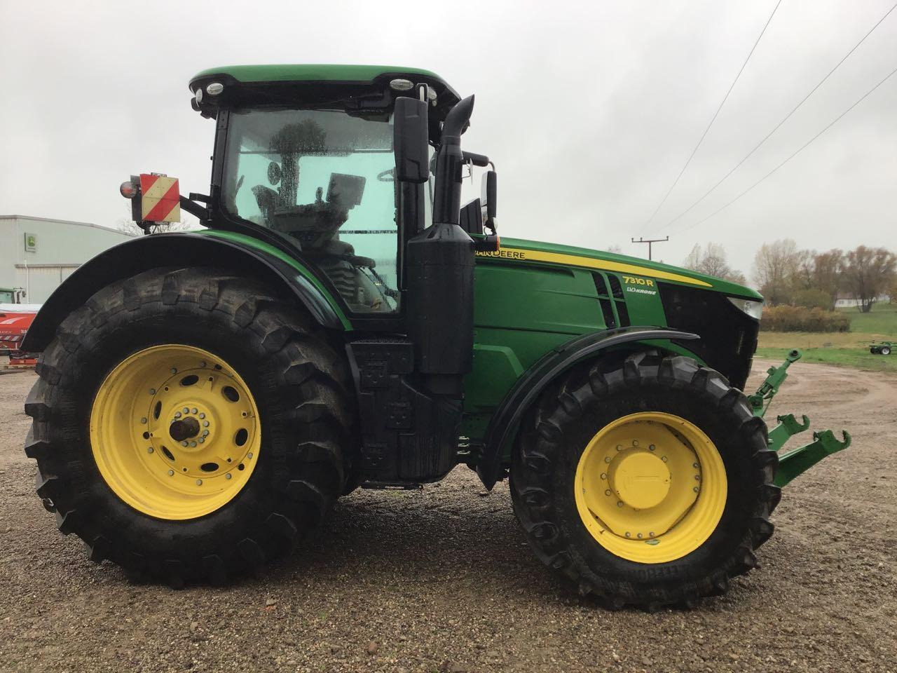 John Deere 7310R - Tractor: afbeelding 2 John Deere 7310R - Tractor: afbeelding 2