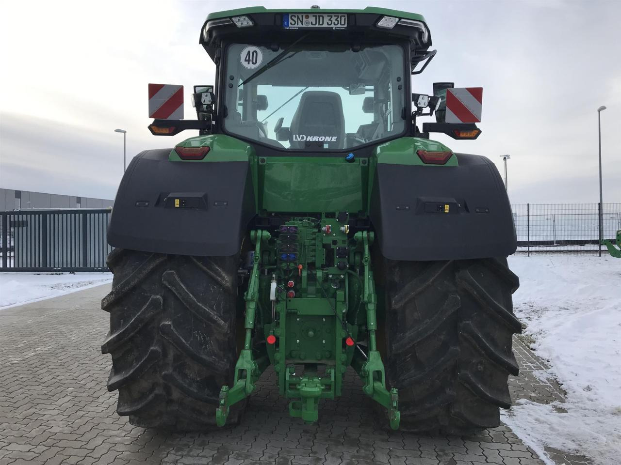 John Deere 7R 330 - Tractor: afbeelding 5 John Deere 7R 330 - Tractor: afbeelding 5