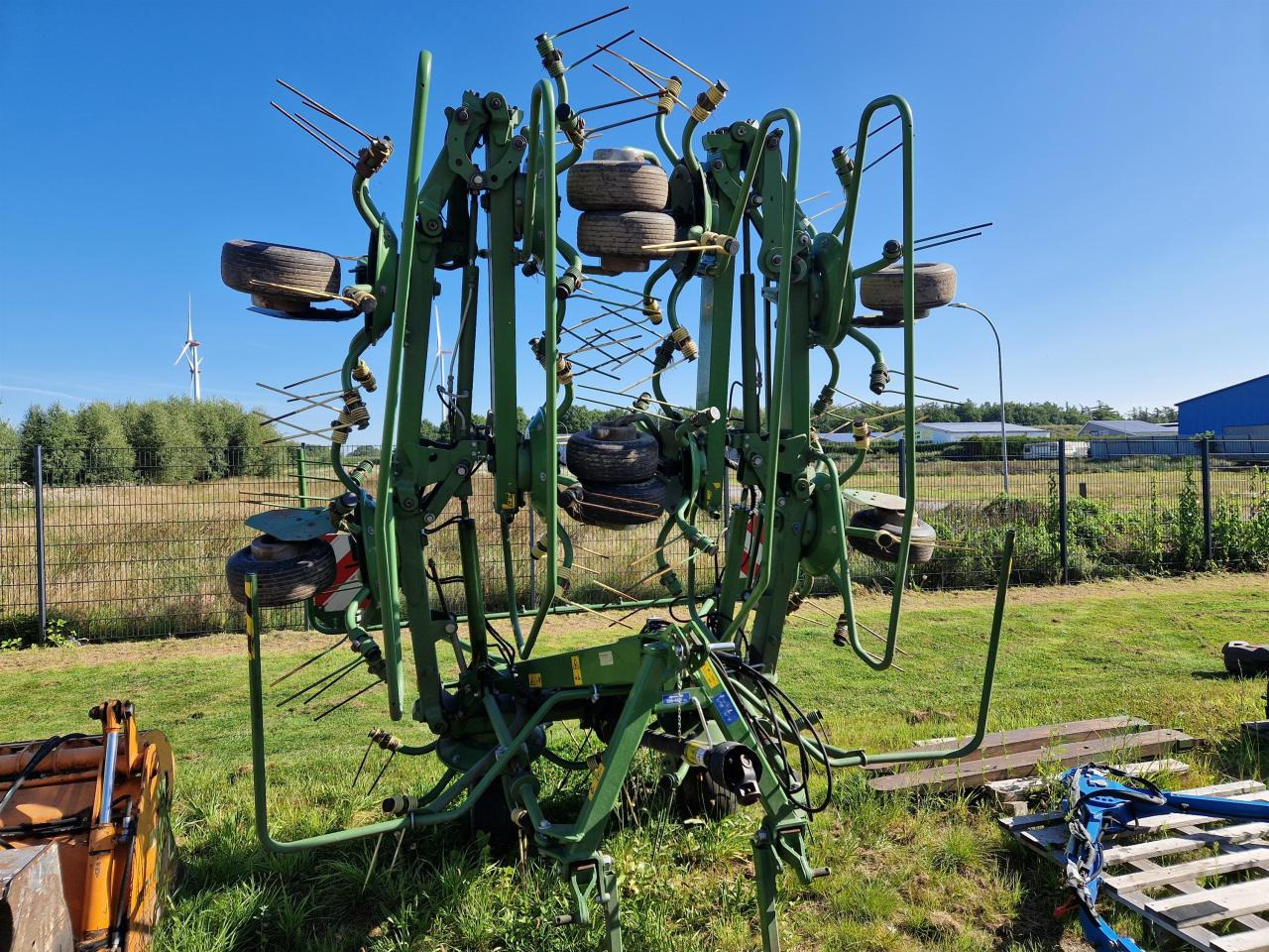 Krone KW 11.22 - Hooischudder: afbeelding 1 Krone KW 11.22 - Hooischudder: afbeelding 1