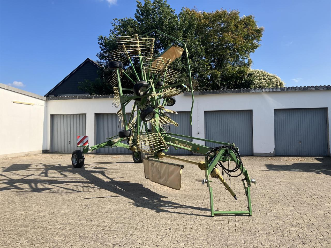 Krone SWADRO 810 - Hooischudder: afbeelding 2 Krone SWADRO 810 - Hooischudder: afbeelding 2