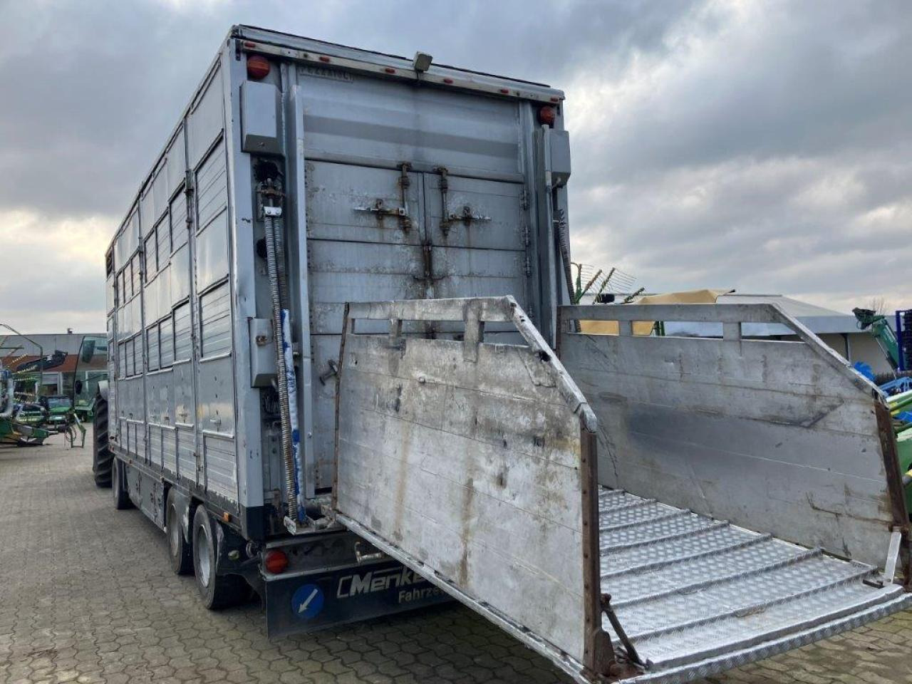 Pezzaioli 3-Stock - Landbouwaanhanger: afbeelding 5 Pezzaioli 3-Stock - Landbouwaanhanger: afbeelding 5