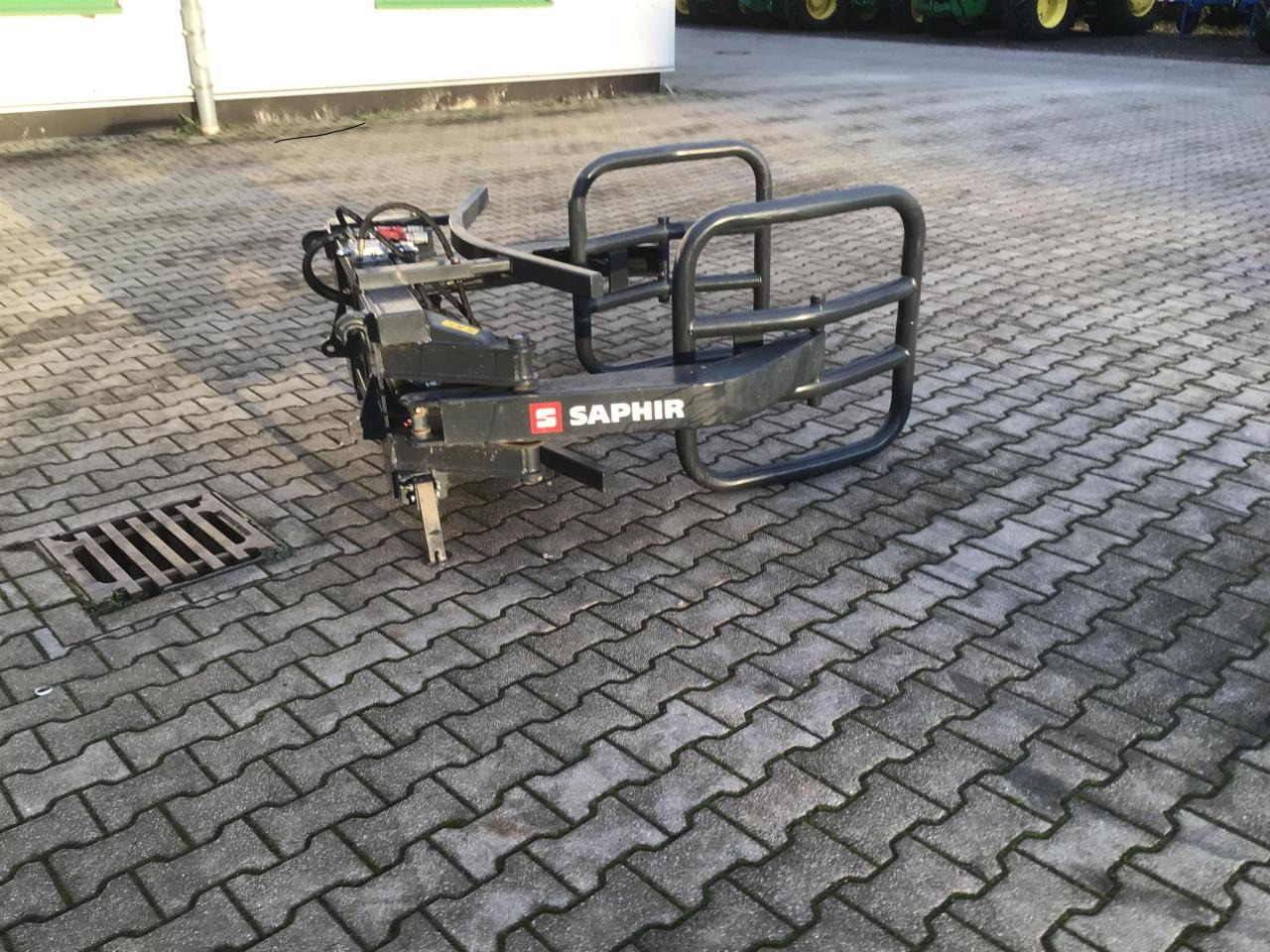 Saphir Folienballenzange FBZ - Voorlader voor tractor: afbeelding 2 Saphir Folienballenzange FBZ - Voorlader voor tractor: afbeelding 2