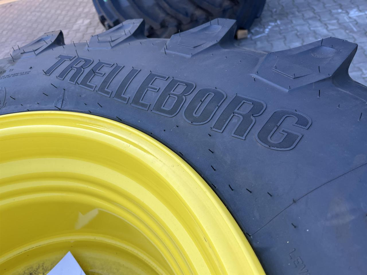 Trelleborg 540/65R28 - Band voor Landbouwmachine: afbeelding 3 Trelleborg 540/65R28 - Band voor Landbouwmachine: afbeelding 3