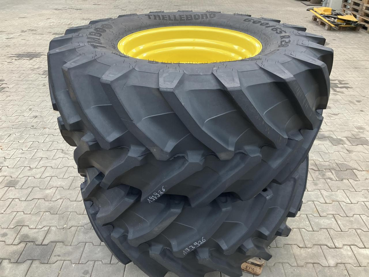 Trelleborg 600/65R28 - Band voor Landbouwmachine: afbeelding 1 Trelleborg 600/65R28 - Band voor Landbouwmachine: afbeelding 1