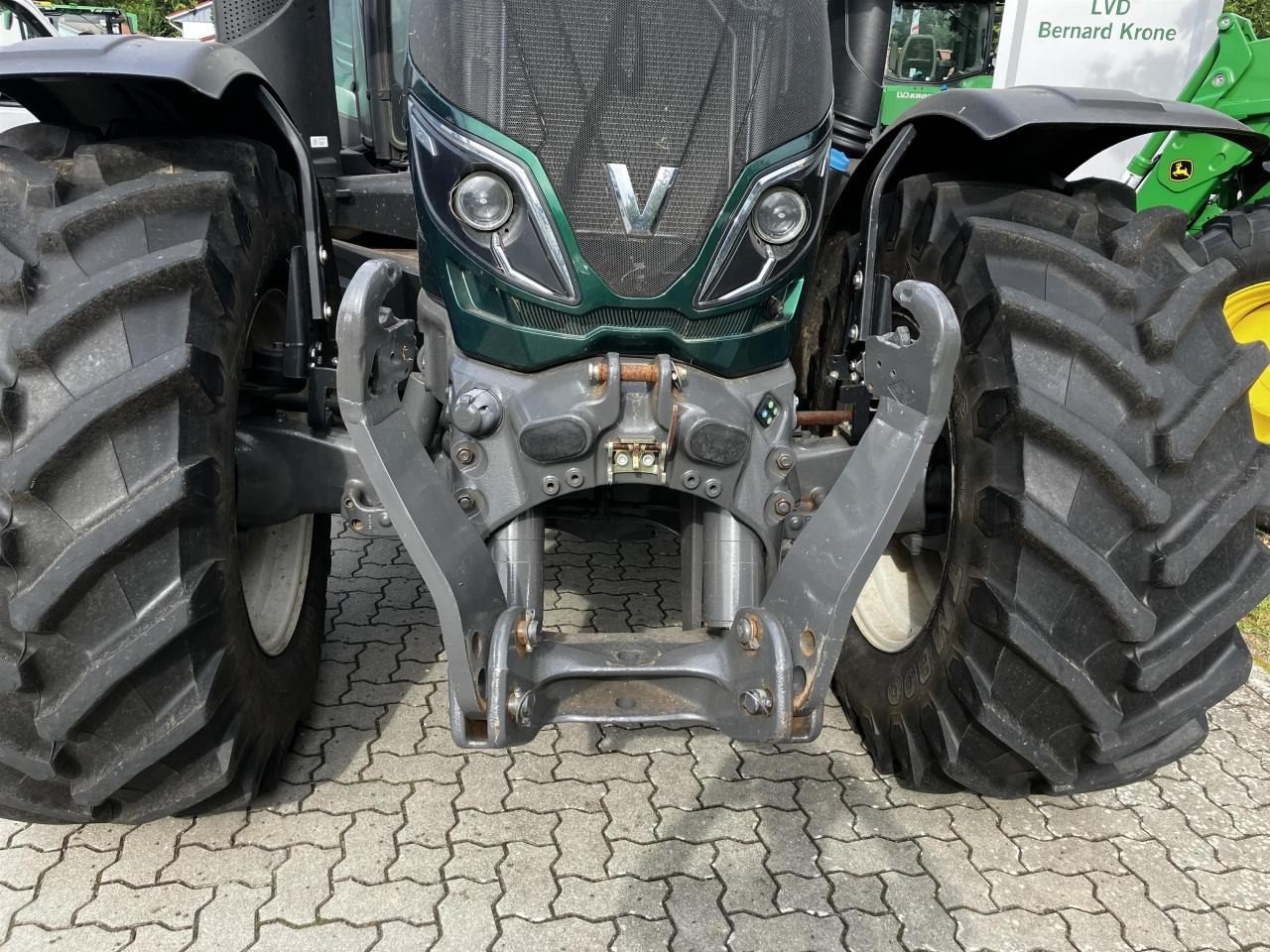 Valtra T174 Versu - Tractor: afbeelding 4 Valtra T174 Versu - Tractor: afbeelding 4