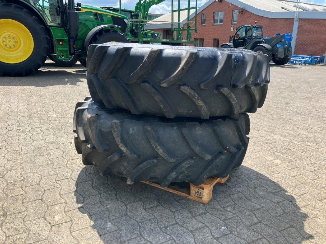 Vredestein 420/85R30 - Band voor Landbouwmachine: afbeelding 4 Vredestein 420/85R30 - Band voor Landbouwmachine: afbeelding 4