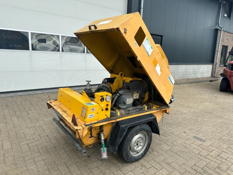 Atlas-Copco ATCA 2000 Deutz F2L 1011 Mobiele Diesel Schroefcompressor 18.5 kW 7 Bar - Luchtcompressor: afbeelding 2 Atlas-Copco ATCA 2000 Deutz F2L 1011 Mobiele Diesel Schroefcompressor 18.5 kW 7 Bar - Luchtcompressor: afbeelding 2