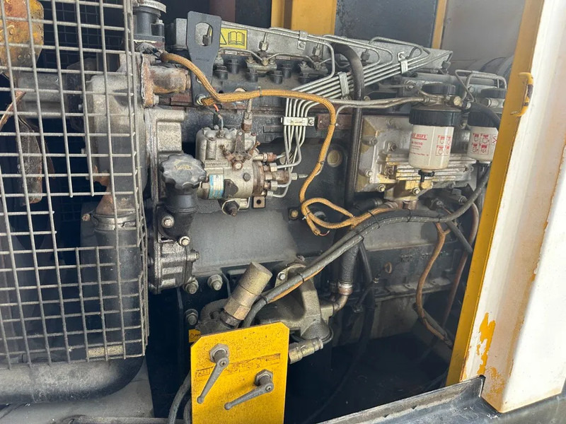 Industrie generator Atlas-Copco QAS 130 Perkins Mecc Alte Spa 130 kVA Silent generatorset: afbeelding 14