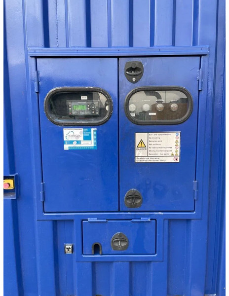 Cummins QSK45-G4 Stamford 1600 kVA 20FT container genset - Industrie generator: afbeelding 4 Cummins QSK45-G4 Stamford 1600 kVA 20FT container genset - Industrie generator: afbeelding 4