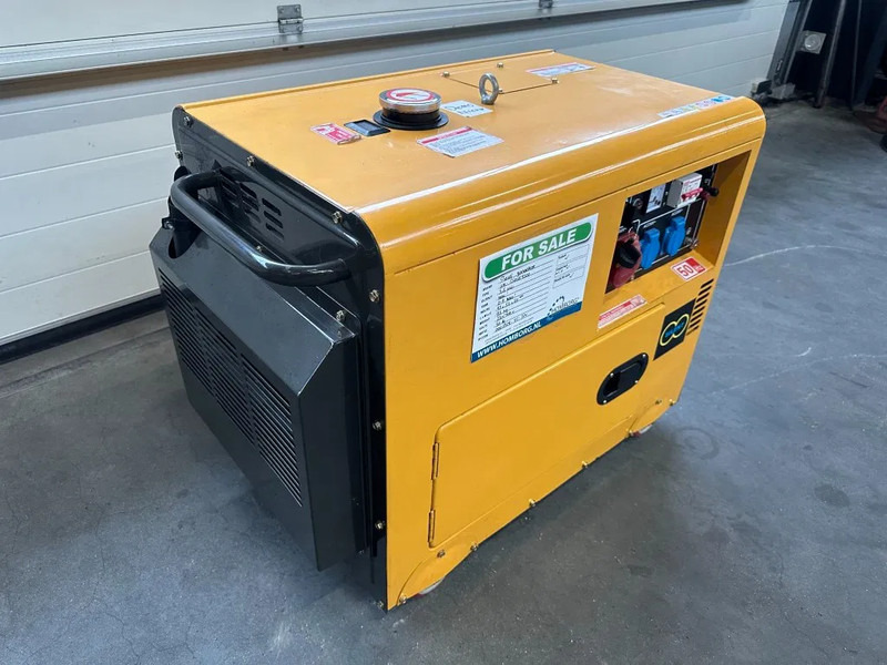Diesel Diesel Generator UK-9500 5.5 kW 230 en 400 Volt Silent Diesel generator New ! - Industrie generator: afbeelding 4 Diesel Diesel Generator UK-9500 5.5 kW 230 en 400 Volt Silent Diesel generator New ! - Industrie generator: afbeelding 4