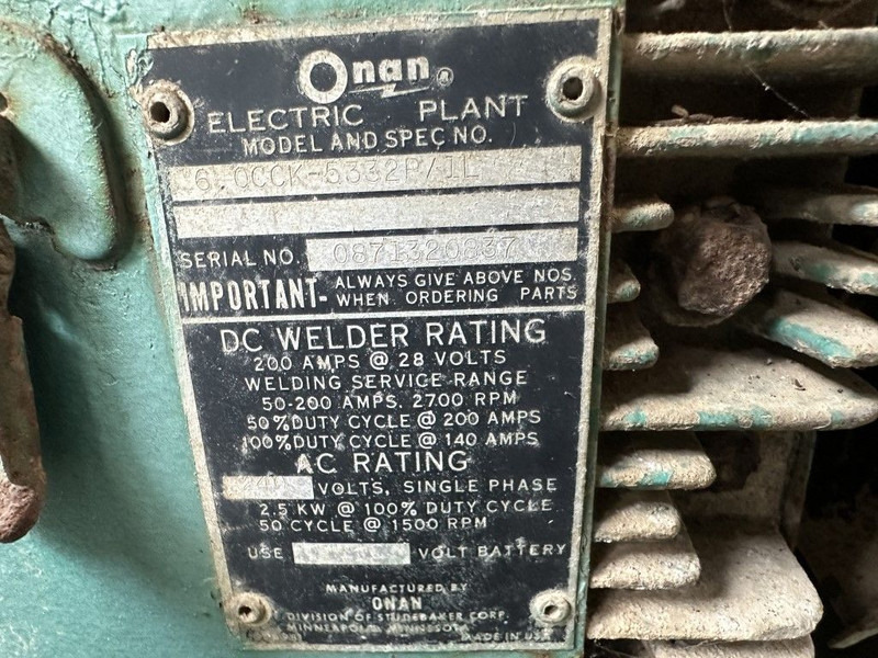 GENERATOR Onan Portaweld 200 Las generator Welding generator 200 Amp Benzine Petrol - Industrie generator: afbeelding 3 GENERATOR Onan Portaweld 200 Las generator Welding generator 200 Amp Benzine Petrol - Industrie generator: afbeelding 3