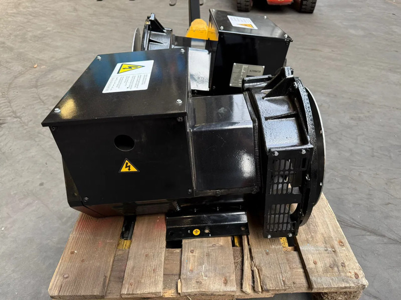 Generatordeel 38 kVA generatordeel Alternator New ! - Industrie generator: afbeelding 4 Generatordeel 38 kVA generatordeel Alternator New ! - Industrie generator: afbeelding 4