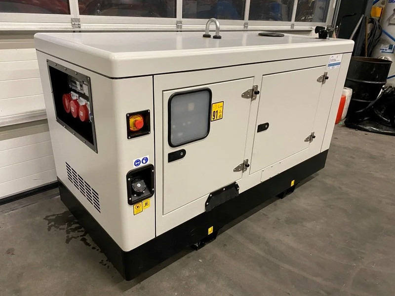 Himoinsa Yanmar Stamford 35 kVA Supersilent Generatorset Nieuw ! - Industrie generator: afbeelding 2 Himoinsa Yanmar Stamford 35 kVA Supersilent Generatorset Nieuw ! - Industrie generator: afbeelding 2
