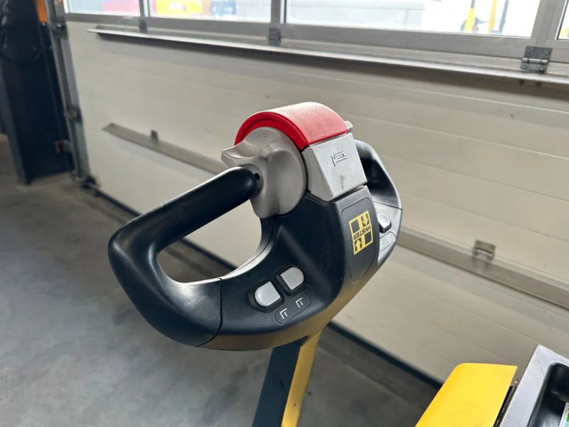 Palletwagen Hyster P2.0 Palletwagen 2 ton Elektra Pallettruck: afbeelding 9 Palletwagen Hyster P2.0 Palletwagen 2 ton Elektra Pallettruck: afbeelding 9