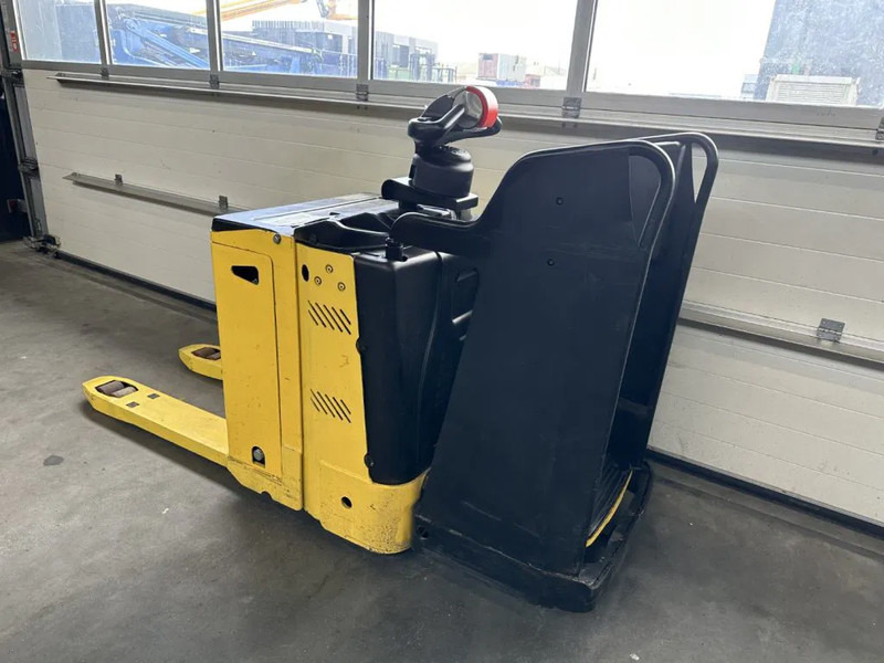 Hyster P2.0S FBW 2 ton Pallettruck Meerijder Elektra Palletwagen - Palletwagen: afbeelding 4 Hyster P2.0S FBW 2 ton Pallettruck Meerijder Elektra Palletwagen - Palletwagen: afbeelding 4