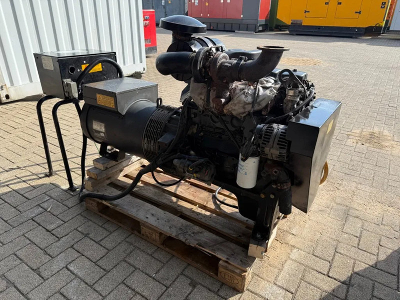 Iveco FPT Himoinsa Mecc Alte Spa 75 kVA generatorset - Industrie generator: afbeelding 5 Iveco FPT Himoinsa Mecc Alte Spa 75 kVA generatorset - Industrie generator: afbeelding 5
