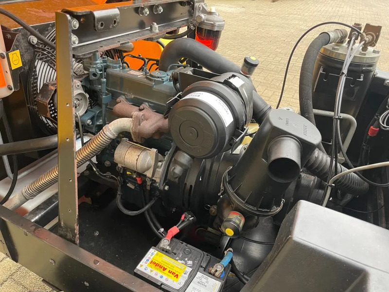 Luchtcompressor Kaeser M27 Kubota 2,7 m3 / min 7 Bar 18 kW Mobiele Silent Diesel Compressor: afbeelding 7