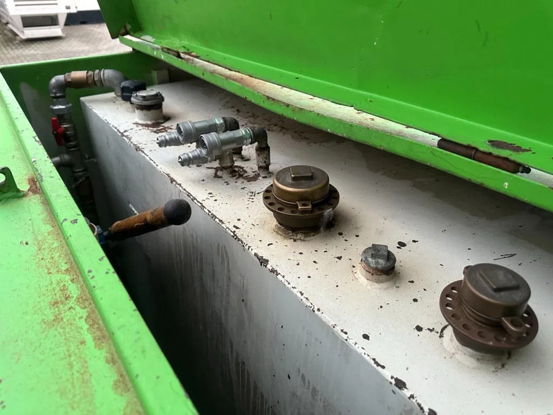 Opslagtank Kiwa IBC Steenbergen 2000 liter Dieseltank met handpomp Milieutank: afbeelding 14