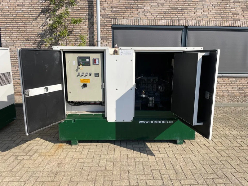 Lister Hybride powerpack 16 kVA + 1500Ah batterypack (NEW!!!) - Industrie generator: afbeelding 4 Lister Hybride powerpack 16 kVA + 1500Ah batterypack (NEW!!!) - Industrie generator: afbeelding 4