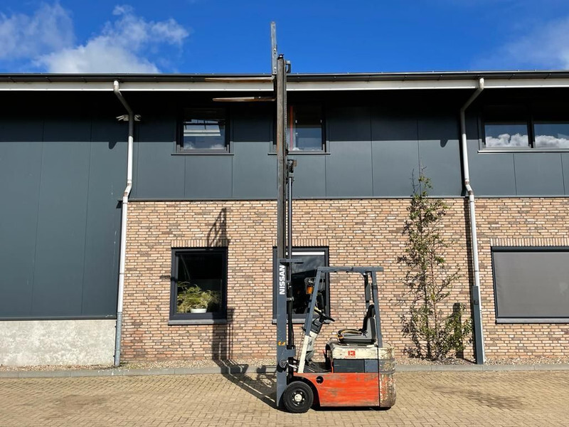 Nissan NX01L13U Elektra 1.25 ton Triplex Freelift Heftruck - Elektrische heftruck: afbeelding 3 Nissan NX01L13U Elektra 1.25 ton Triplex Freelift Heftruck - Elektrische heftruck: afbeelding 3