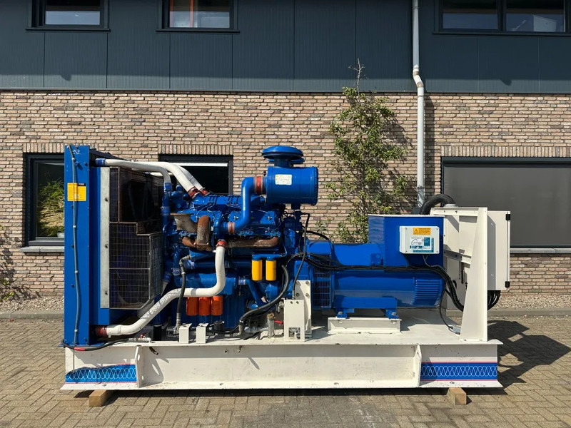 Perkins FG Wilson Stamford 670 kVA noodstroom generatorset - Industrie generator: afbeelding 1 Perkins FG Wilson Stamford 670 kVA noodstroom generatorset - Industrie generator: afbeelding 1