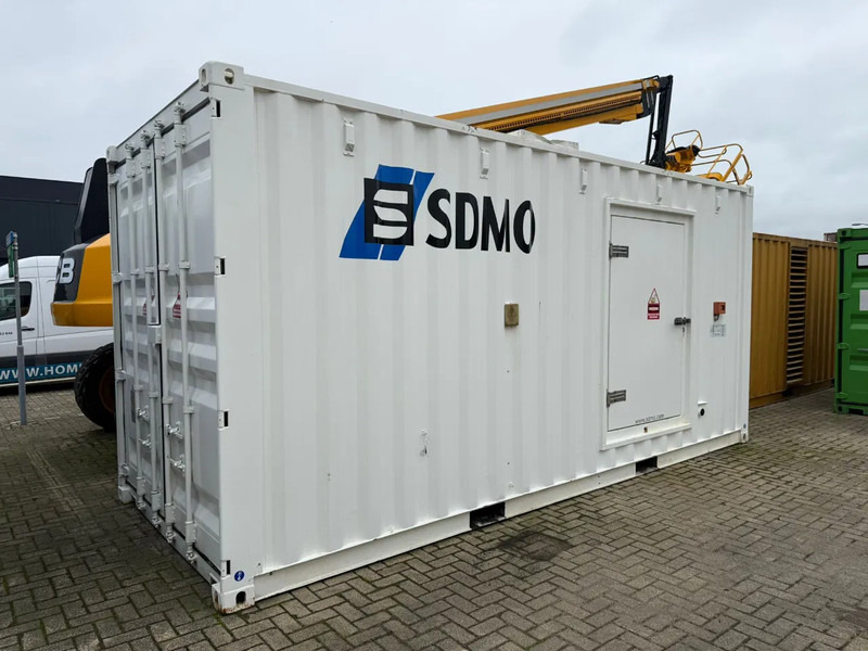 SDMO MTU 12V 2000 Leroy Somer 910 kVA Silent generatorset in 20 ft container - Industrie generator: afbeelding 1 SDMO MTU 12V 2000 Leroy Somer 910 kVA Silent generatorset in 20 ft container - Industrie generator: afbeelding 1
