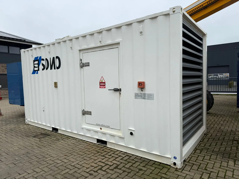 SDMO MTU 12V 2000 Leroy Somer 910 kVA Silent generatorset in 20 ft container - Industrie generator: afbeelding 4 SDMO MTU 12V 2000 Leroy Somer 910 kVA Silent generatorset in 20 ft container - Industrie generator: afbeelding 4