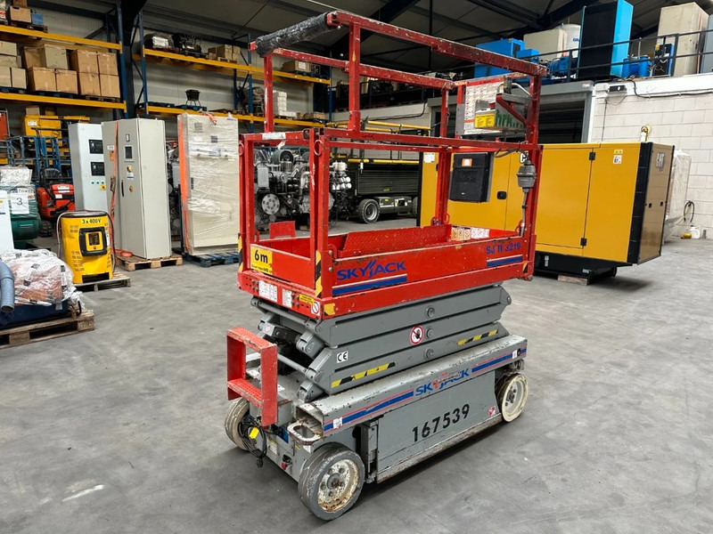 Skyjack SJIII 3219 Elektra Schaarhoogwerker 7.6 meter werkhoogte 21 stuks / pieces - Knikarmhoogwerker: afbeelding 1 Skyjack SJIII 3219 Elektra Schaarhoogwerker 7.6 meter werkhoogte 21 stuks / pieces - Knikarmhoogwerker: afbeelding 1