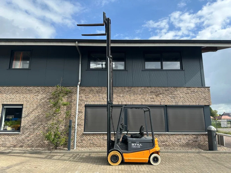 Still R 60-25 2.5 ton Triplex Freelift Sideshift Elektra Heftruck 590 cm hefhoogte ! - Elektrische heftruck: afbeelding 2 Still R 60-25 2.5 ton Triplex Freelift Sideshift Elektra Heftruck 590 cm hefhoogte ! - Elektrische heftruck: afbeelding 2