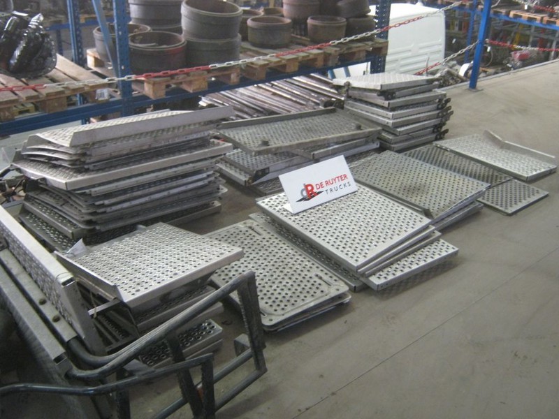 DAF BORDES PLATEN EN ALUMINIUM DELEN - Carrosserie en exterieur voor Vrachtwagen: afbeelding 2 DAF BORDES PLATEN EN ALUMINIUM DELEN - Carrosserie en exterieur voor Vrachtwagen: afbeelding 2