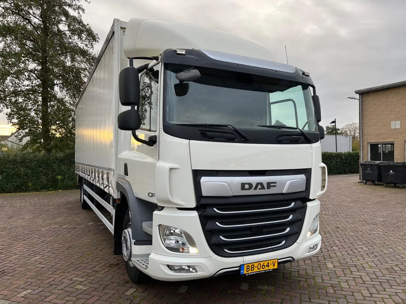 DAF CF 320 FA - Schuifzeilen vrachtwagen: afbeelding 4 DAF CF 320 FA - Schuifzeilen vrachtwagen: afbeelding 4