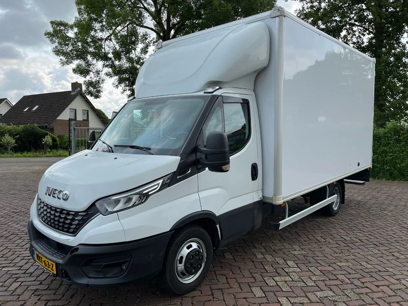 Iveco Daily 35C16 Achterdeuren (15 diverse modellen op voorraad) - Bestelwagen gesloten laadbak, Bestelwagen met dubbele cabine: afbeelding 1 Iveco Daily 35C16 Achterdeuren (15 diverse modellen op voorraad) - Bestelwagen gesloten laadbak, Bestelwagen met dubbele cabine: afbeelding 1