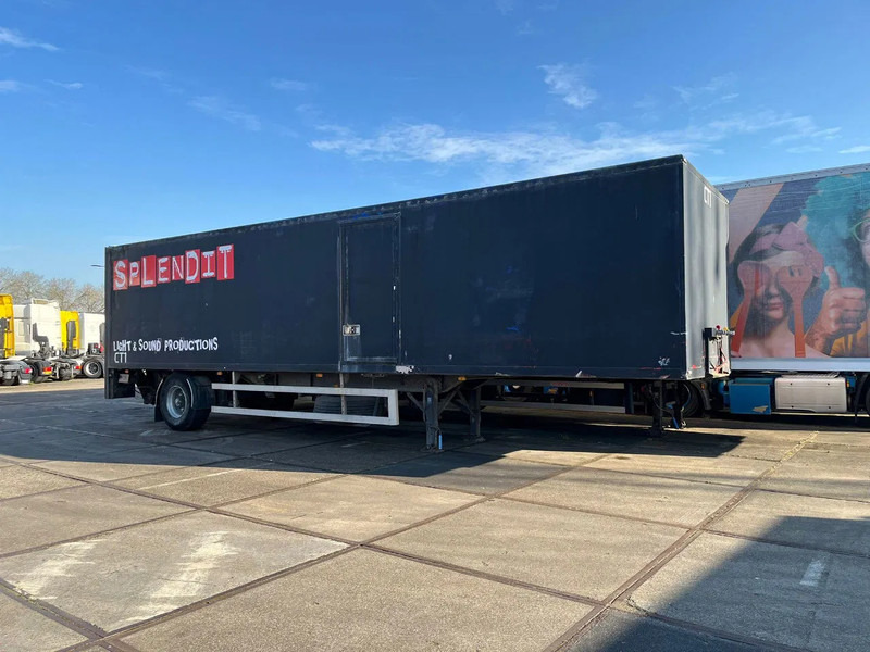 Netam-Fruehauf ONCRK 22110 - Gesloten oplegger: afbeelding 2 Netam-Fruehauf ONCRK 22110 - Gesloten oplegger: afbeelding 2