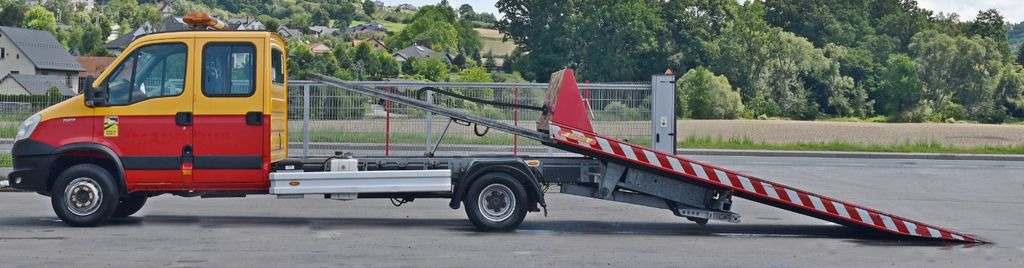 Iveco DAILY 70C17 Abschleppwagen 4,90m * TOPZUSTAND! Iveco DAILY 70C17 Abschleppwagen 4,90m * TOPZUSTAND! - Bergingsvoertuig: afbeelding 5 Iveco DAILY 70C17 Abschleppwagen 4,90m * TOPZUSTAND! Iveco DAILY 70C17 Abschleppwagen 4,90m * TOPZUSTAND! - Bergingsvoertuig: afbeelding 5