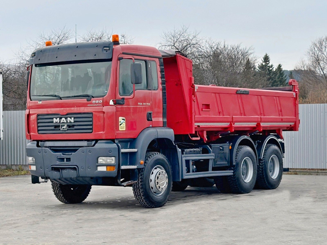 MAN TGA 33.350 * BORDMATIC *6x4 * TOPZUSTAND - Kipper vrachtwagen, Kraanwagen: afbeelding 5 MAN TGA 33.350 * BORDMATIC *6x4 * TOPZUSTAND - Kipper vrachtwagen, Kraanwagen: afbeelding 5