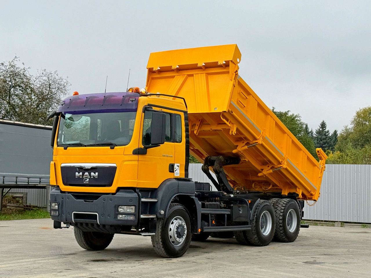 MAN TGS 26.440 * Kipper 5,20m+BORDMATIC * 6x6 * TOP - Kipper vrachtwagen, Kraanwagen: afbeelding 2 MAN TGS 26.440 * Kipper 5,20m+BORDMATIC * 6x6 * TOP - Kipper vrachtwagen, Kraanwagen: afbeelding 2