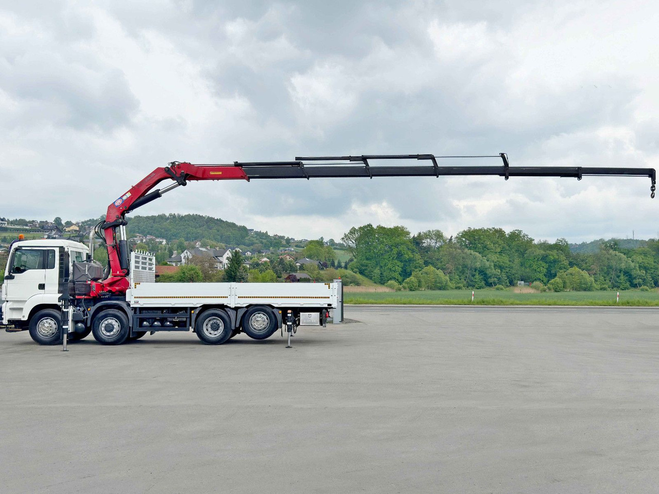 MAN TGS 35.440* KIPPER 6,00m * HMF 4220 K6/FUNK* 8x4 - Kraanwagen: afbeelding 5 MAN TGS 35.440* KIPPER 6,00m * HMF 4220 K6/FUNK* 8x4 - Kraanwagen: afbeelding 5