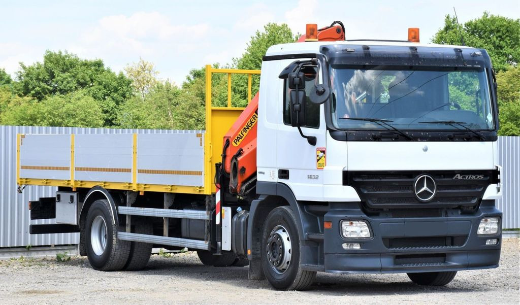 Mercedes-Benz ACTROS 1832 PRITSCHE 6,70m * PK 15500*TOPZUSTAND Mercedes-Benz ACTROS 1832 PRITSCHE 6,70m * PK 15500*TOPZUSTAND - Kraanwagen: afbeelding 3 Mercedes-Benz ACTROS 1832 PRITSCHE 6,70m * PK 15500*TOPZUSTAND Mercedes-Benz ACTROS 1832 PRITSCHE 6,70m * PK 15500*TOPZUSTAND - Kraanwagen: afbeelding 3